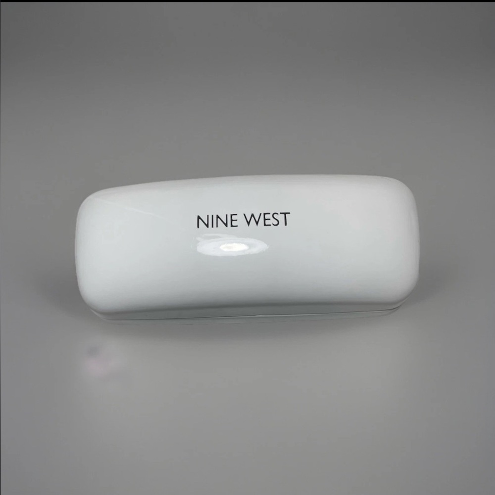 NEW - AUTHENTIC - NINE WEST - WHITE - HARD SUNGLASSES EYE GLASSES CASE No Cloth